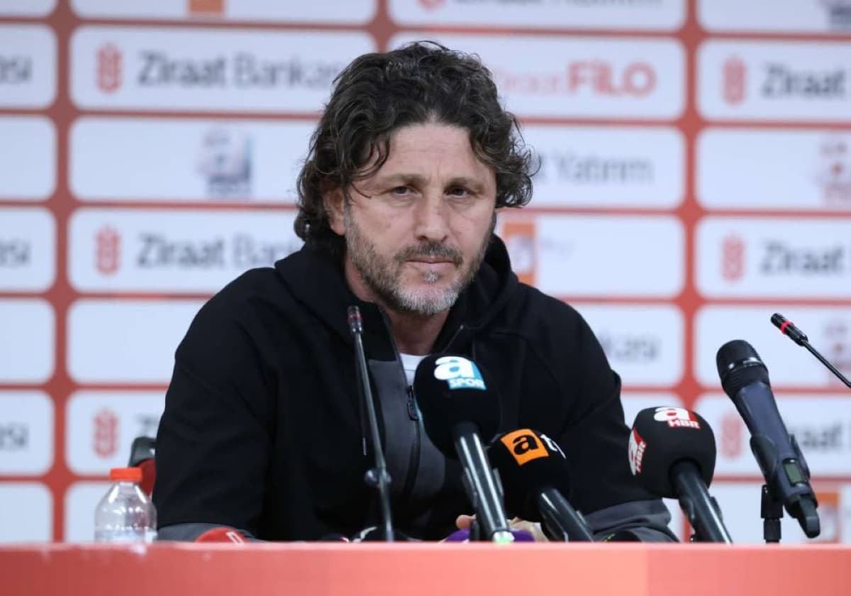 Trabzonspor dismisses coach over results