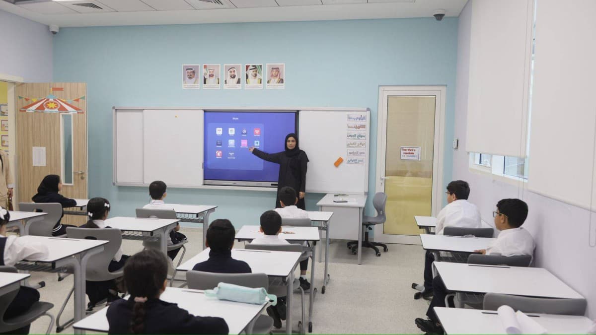UAE Schools Set Weekly Schedules and Full Attendance