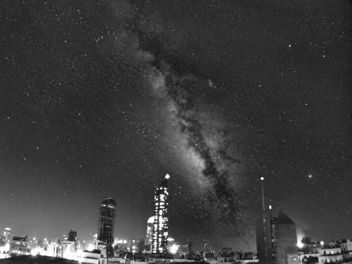 الفلك الدولي يلتقط ذراع درب التبانة من أبوظبي