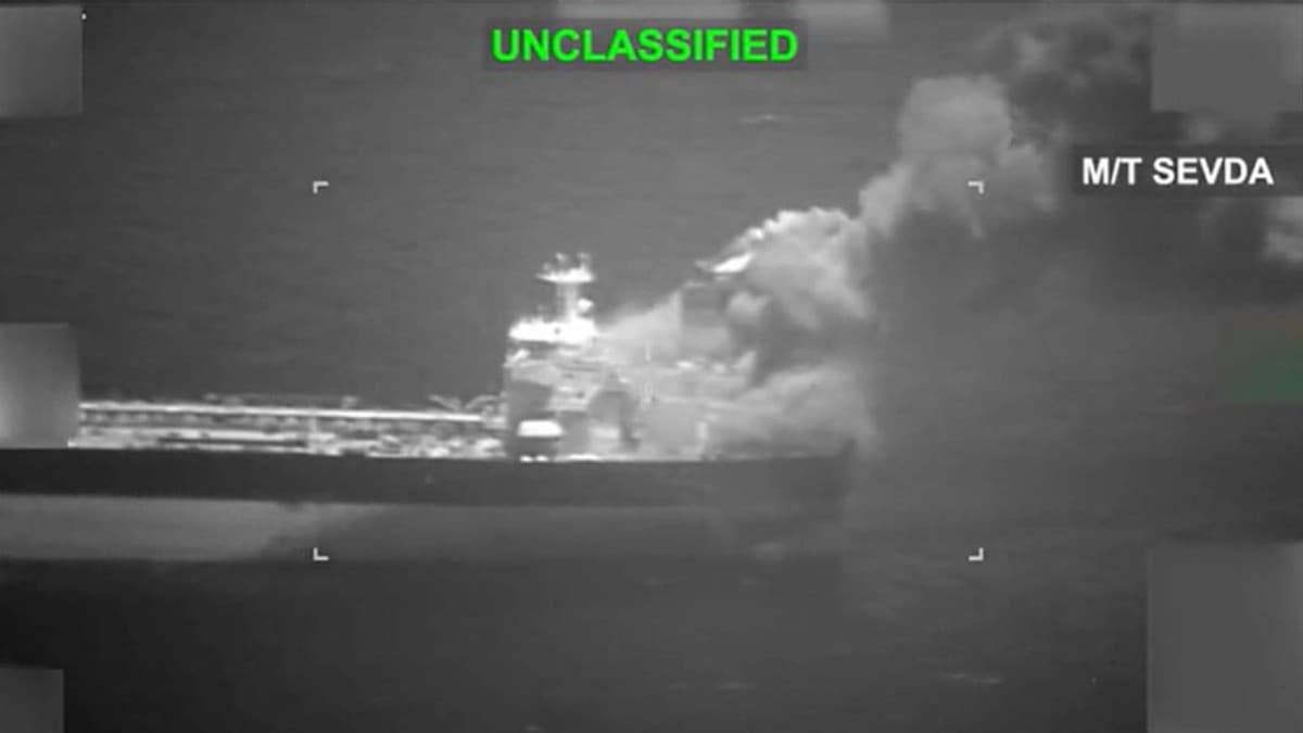 US sinks five Iranian tankers