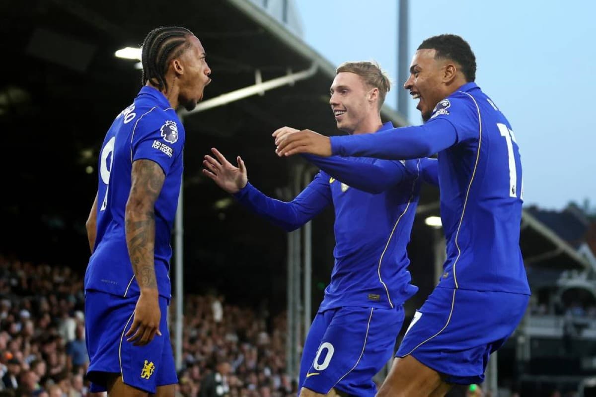 Chelsea stars differ on top title