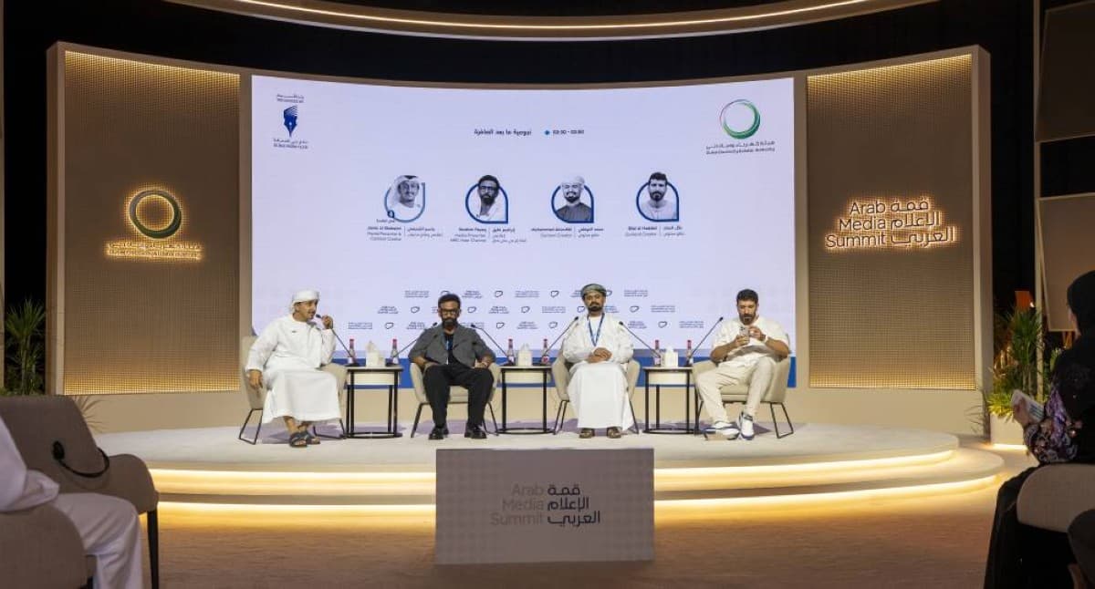 مناقشة الإعلام العربي ودور السوشيال ميديا في المحتوى الرياضي