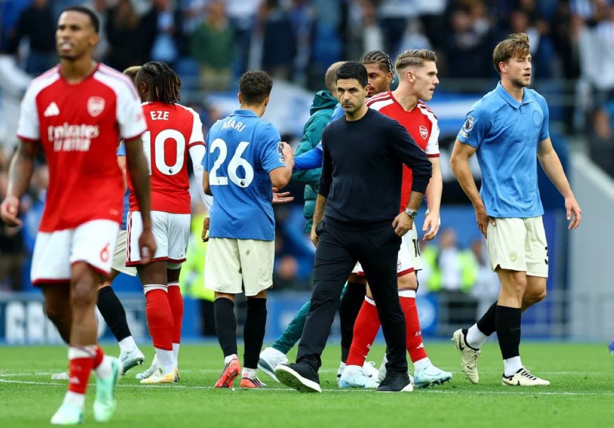 برايتون يهزم أرسنال بثلاثية في الدوري