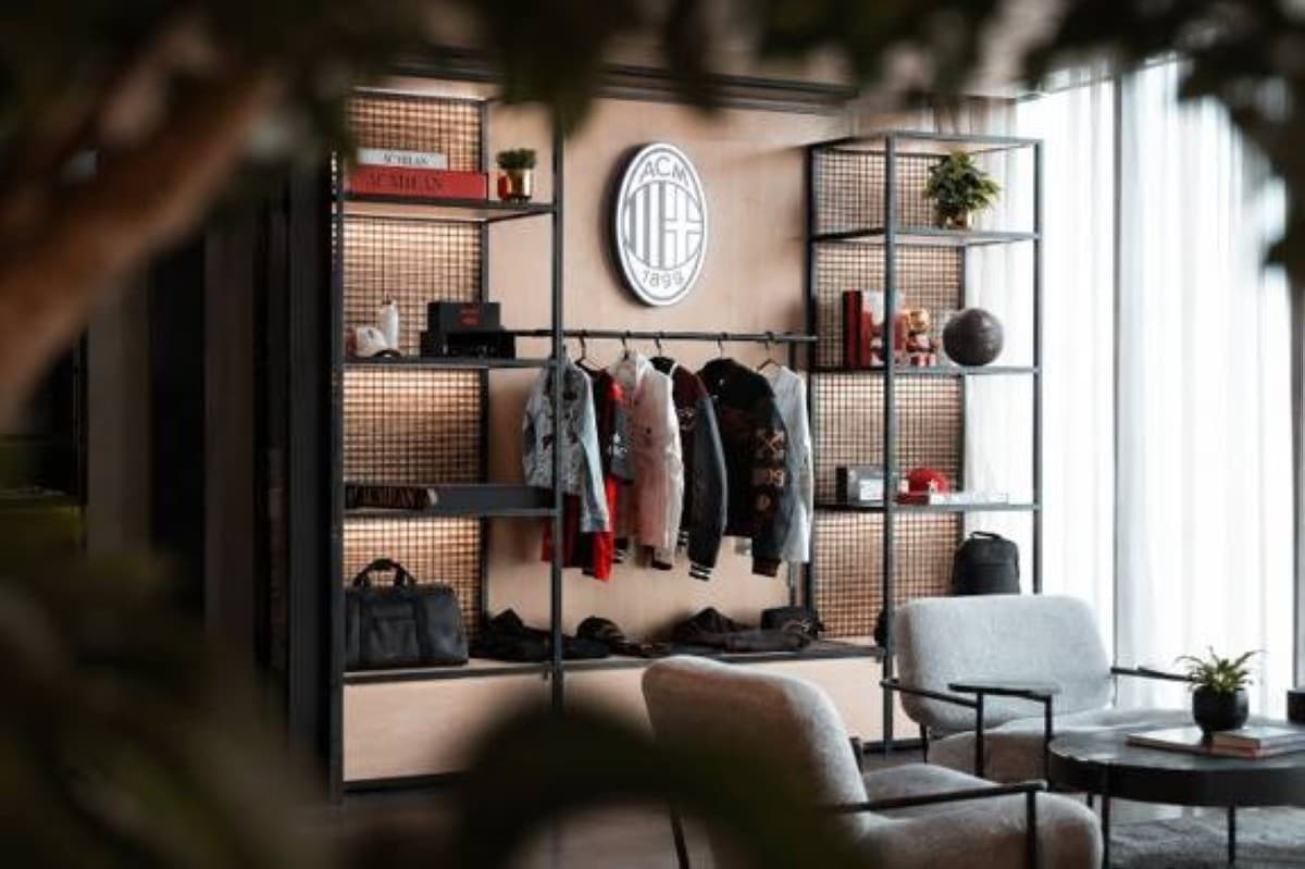 AC Milan opens first Dubai retail kiosk
