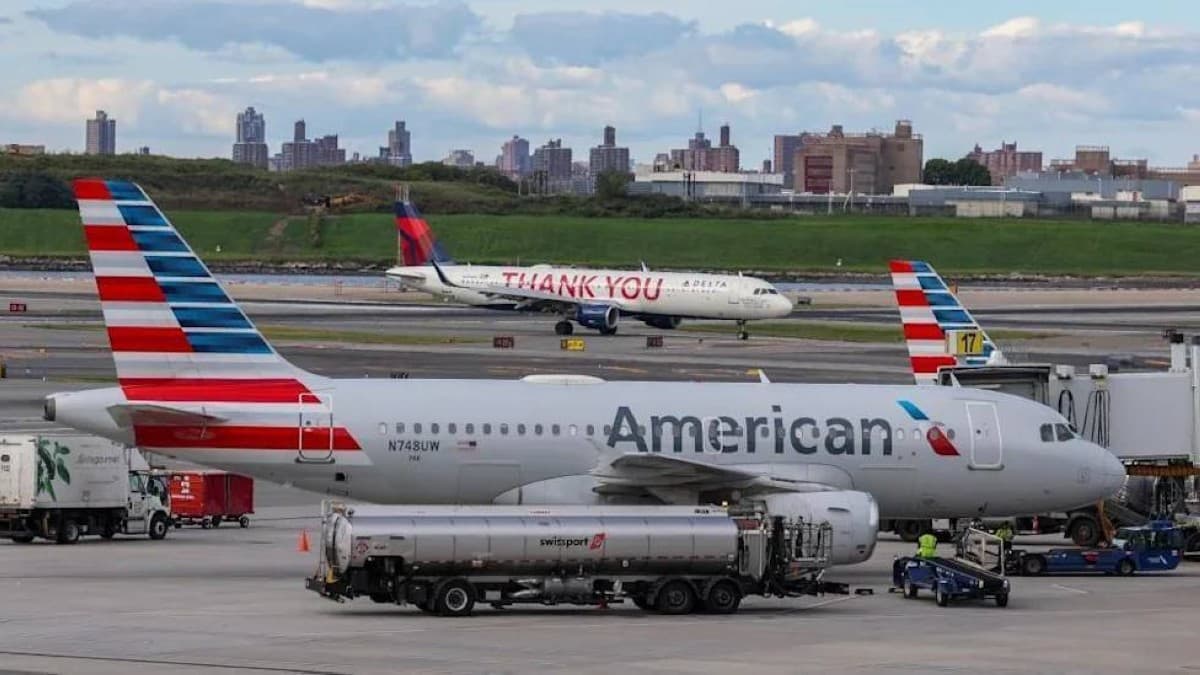 US flights resume after outage