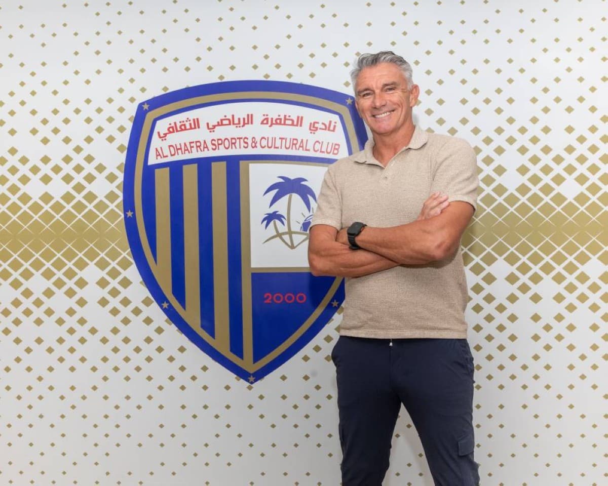 Carteron appointed Al Dhafra coach