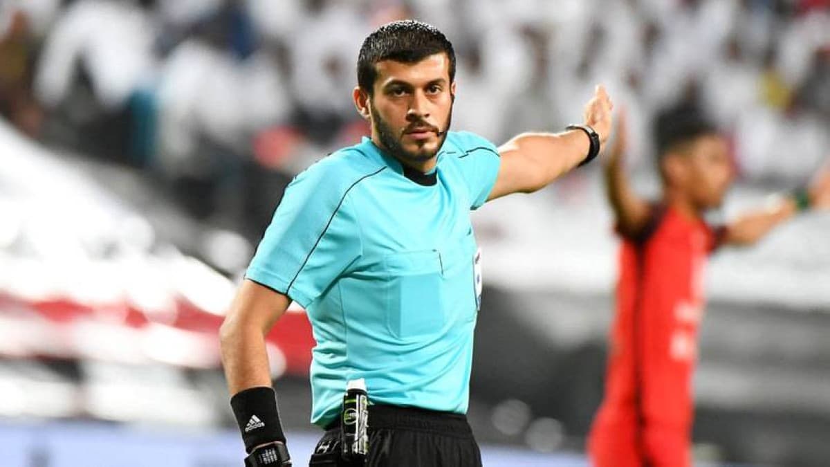 حكام آسيا 2027 يضم إماراتيين