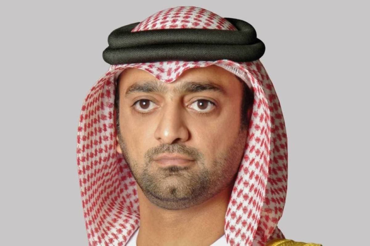 عمار بن حميد يطلع على مشاريع الزورا بعجمان