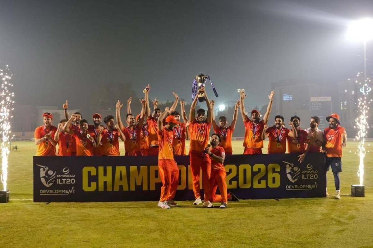 Gold Giants win Dubai T20 League