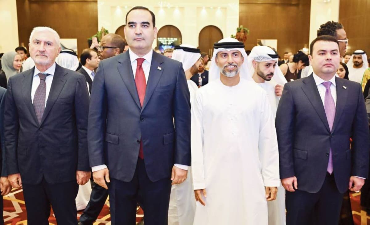 سهيل المزروعي يشارك في حفل استقلال طاجيكستان
