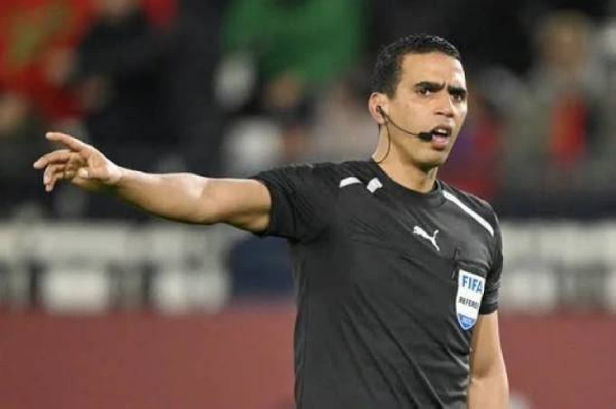 Jalal Jaid referees Gulf Cup final