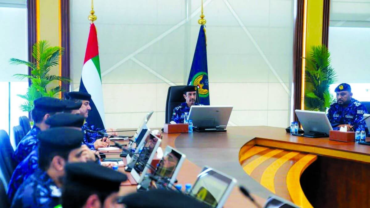 عجمان تراجع تطوير الأداء الشرطي