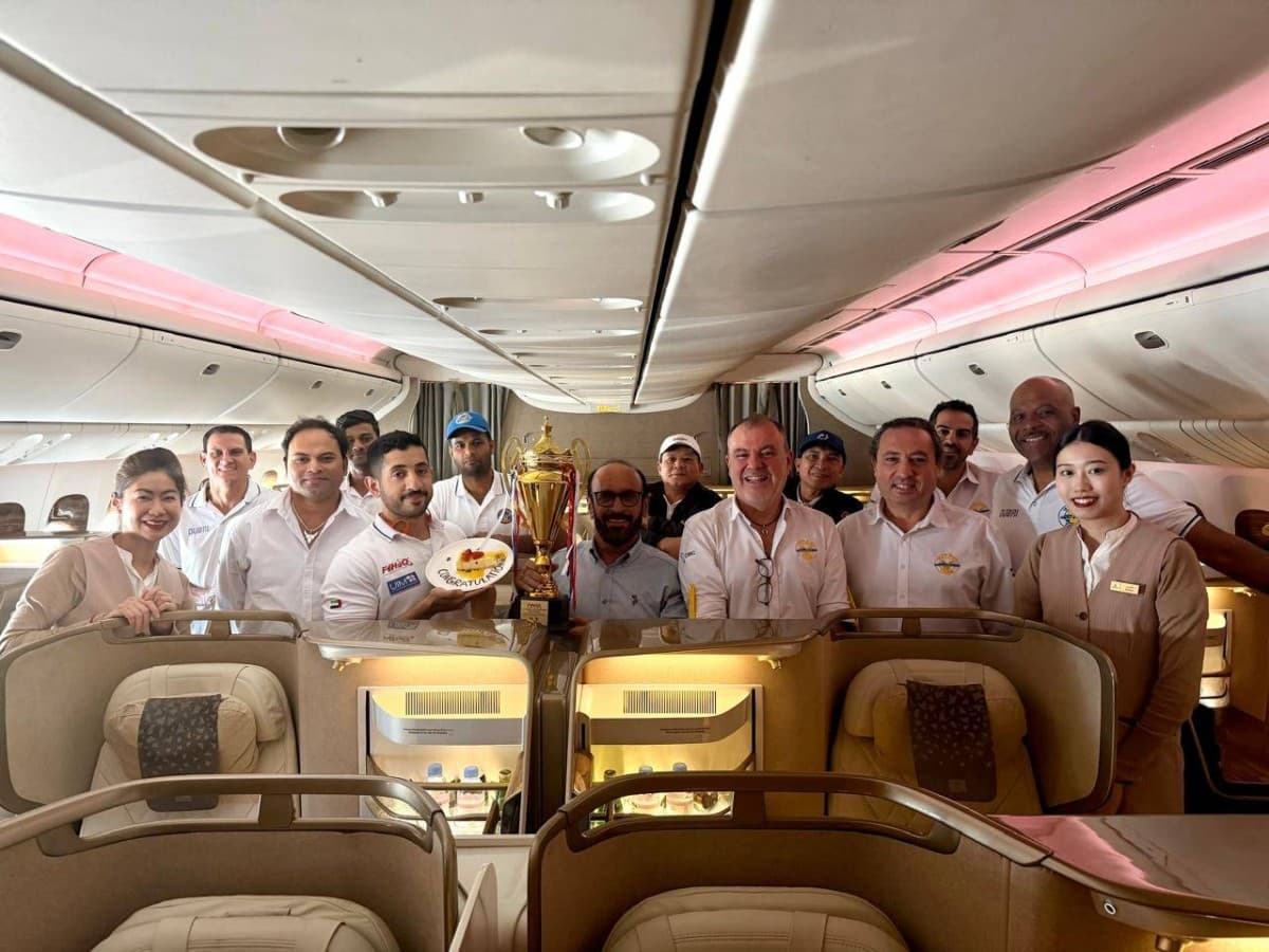 Emirates honors Victoria heroes on Shanghai-Dubai flight