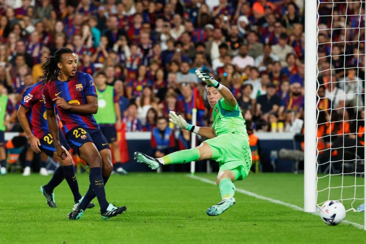 برشلونة يواصل انتصاراته على خيتافي