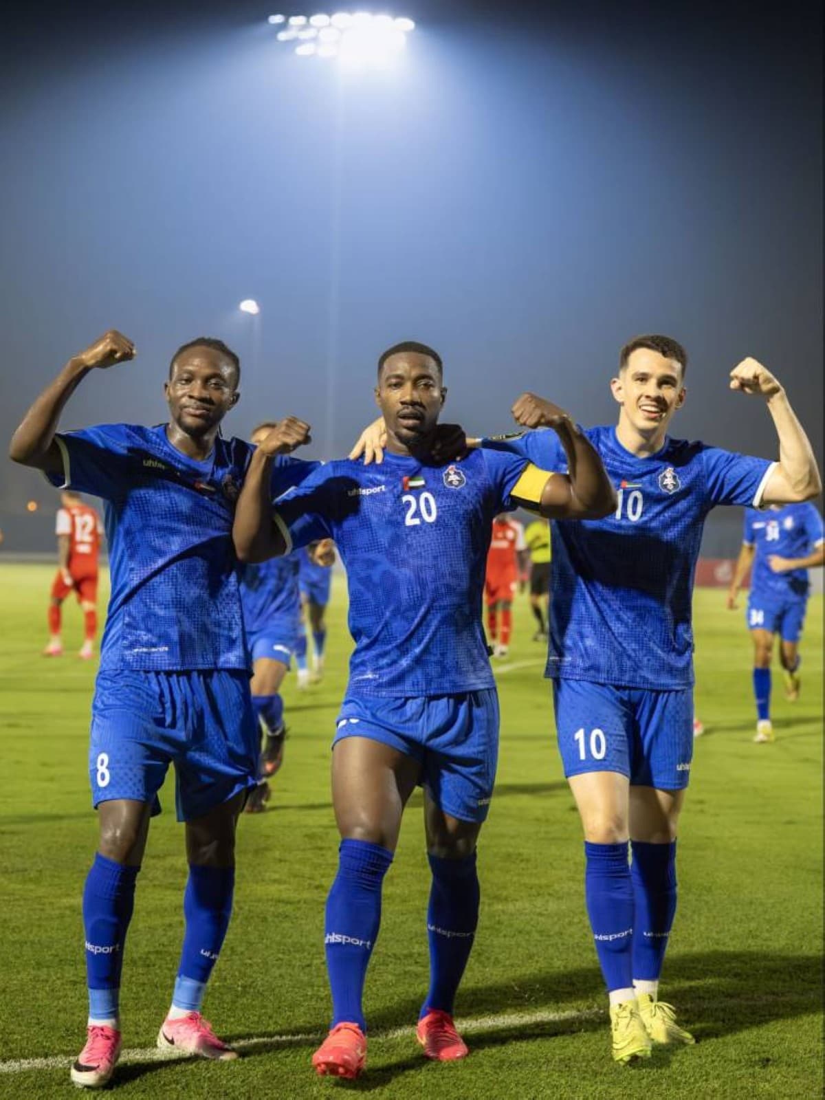 "Amateurs" league sees 23 goals and 41 yellows as stars face drought
