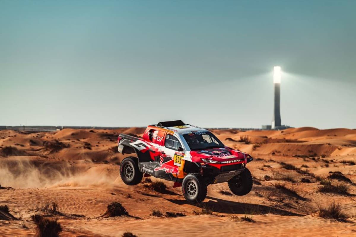 Dubai hosts 10th Dubai International Rally
