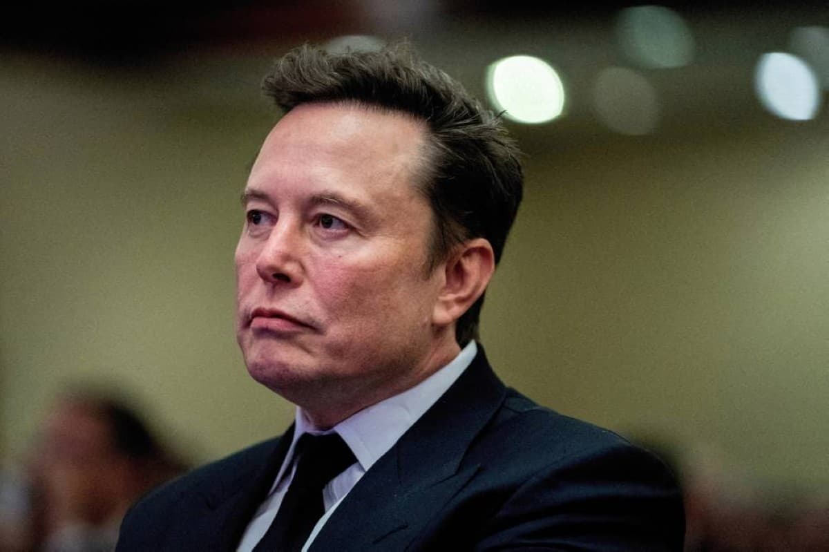 Elon Musk urges Zelensky to step down