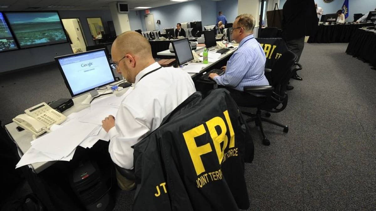 Fired FBI staff sue Trump admin