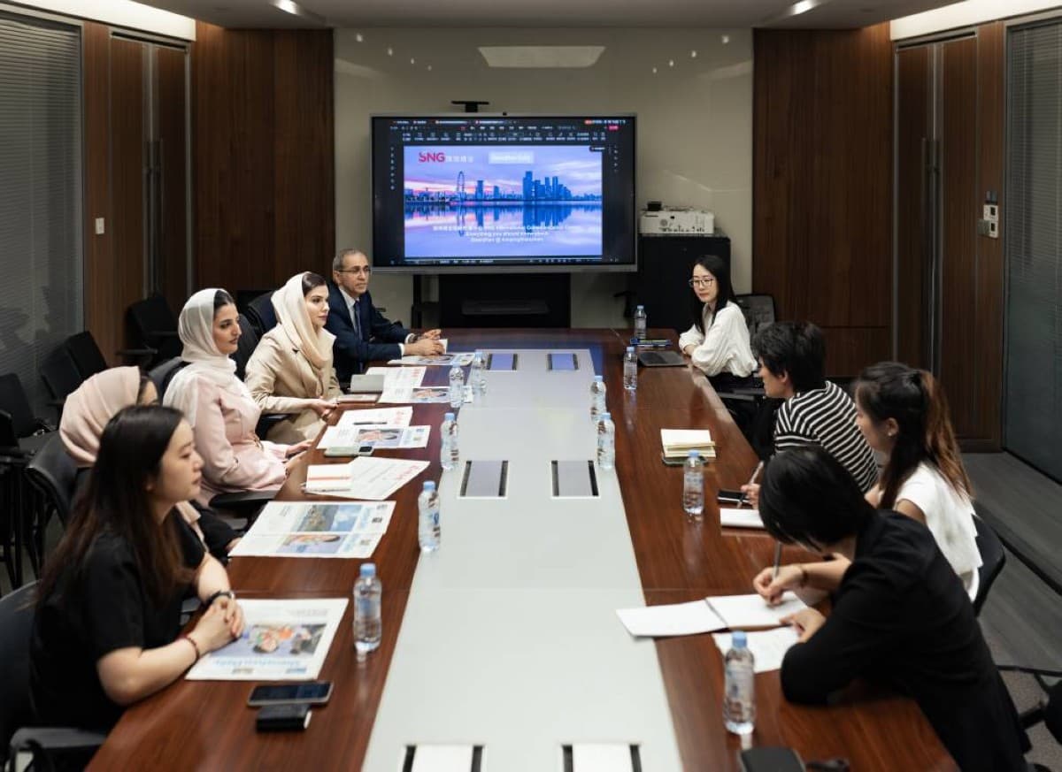 Dubai Media Office seeks media cooperation with Shenzhen News