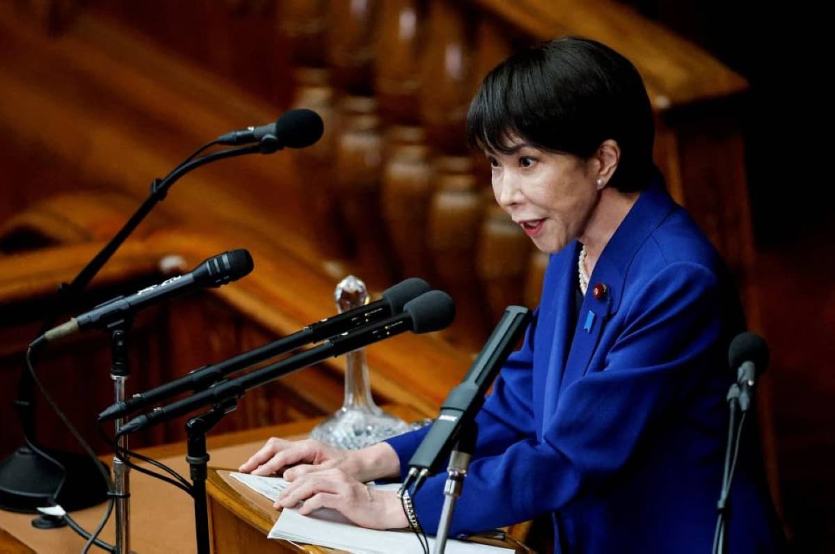 Japan's PM plans to attend APEC China