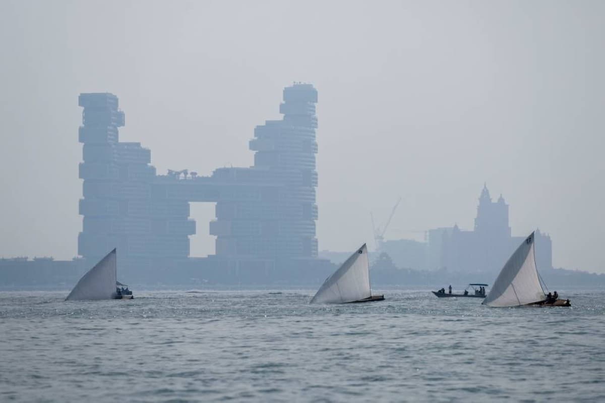 Zilzal and Al-Aqrn Lead in Jumeirah Sailboat Race