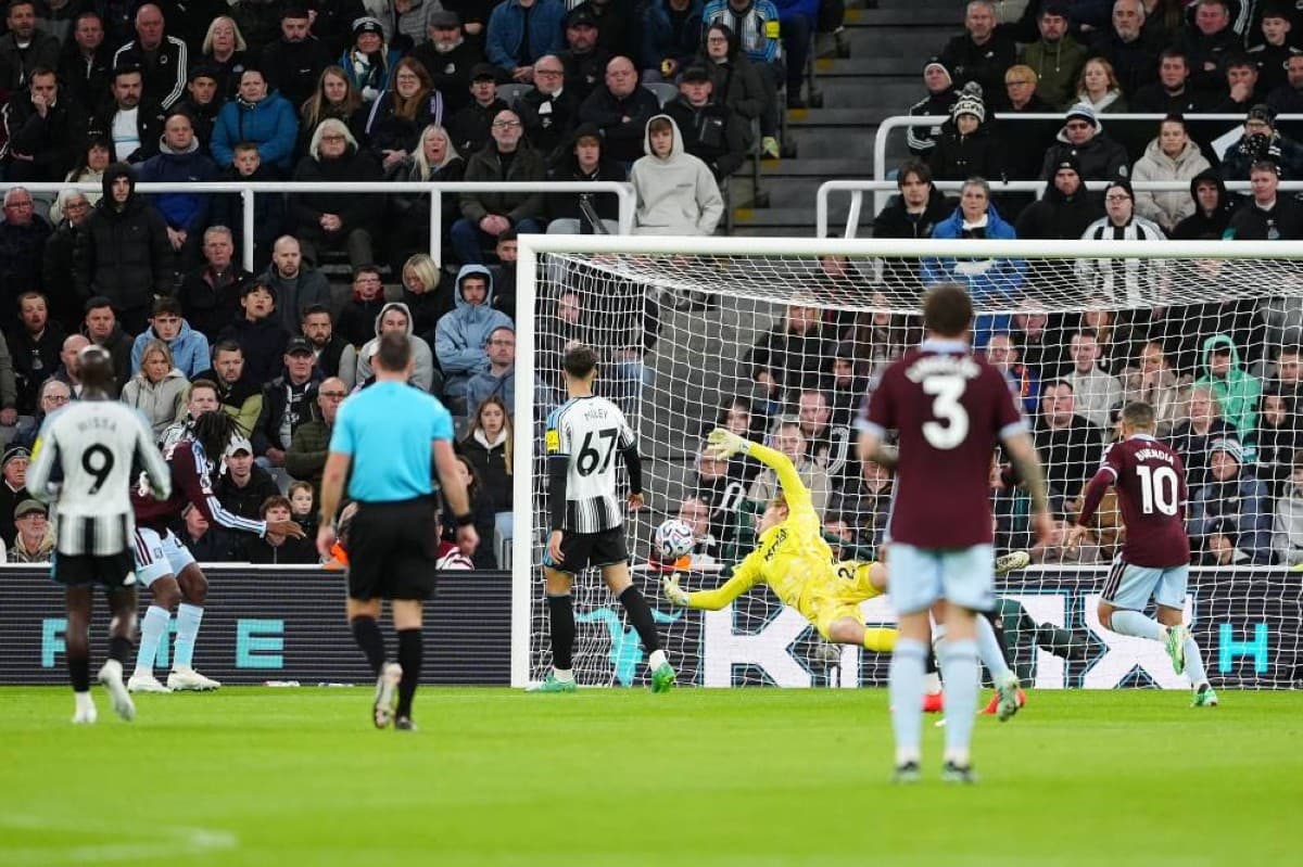 Aston Villa grants Emery his 100th EPL win