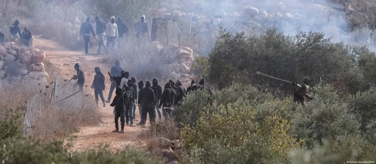 West Bank settlers target European convoy