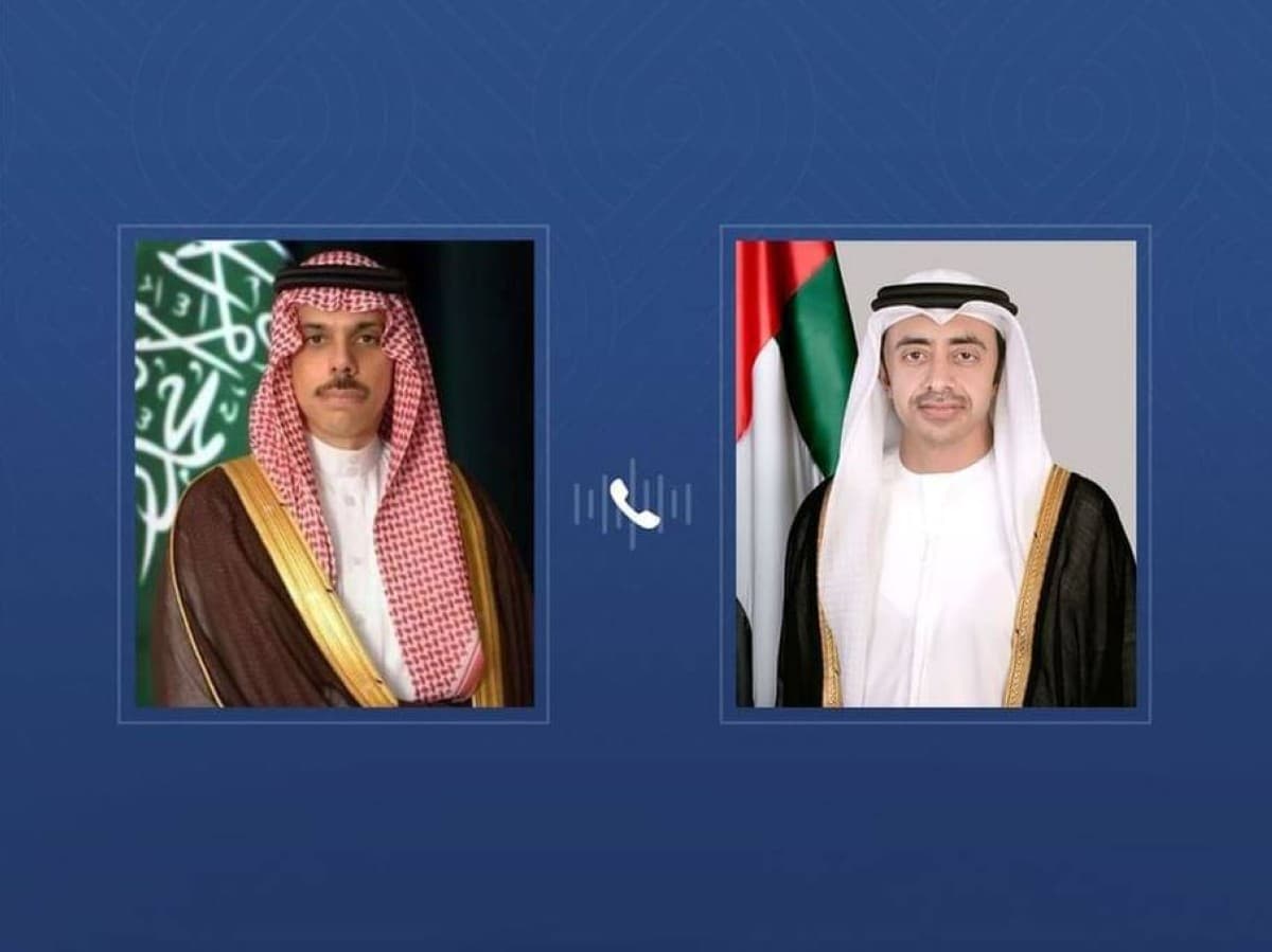 عبدالله بن زايد ووزير السعودية يبحثان التطورات الإقليمية