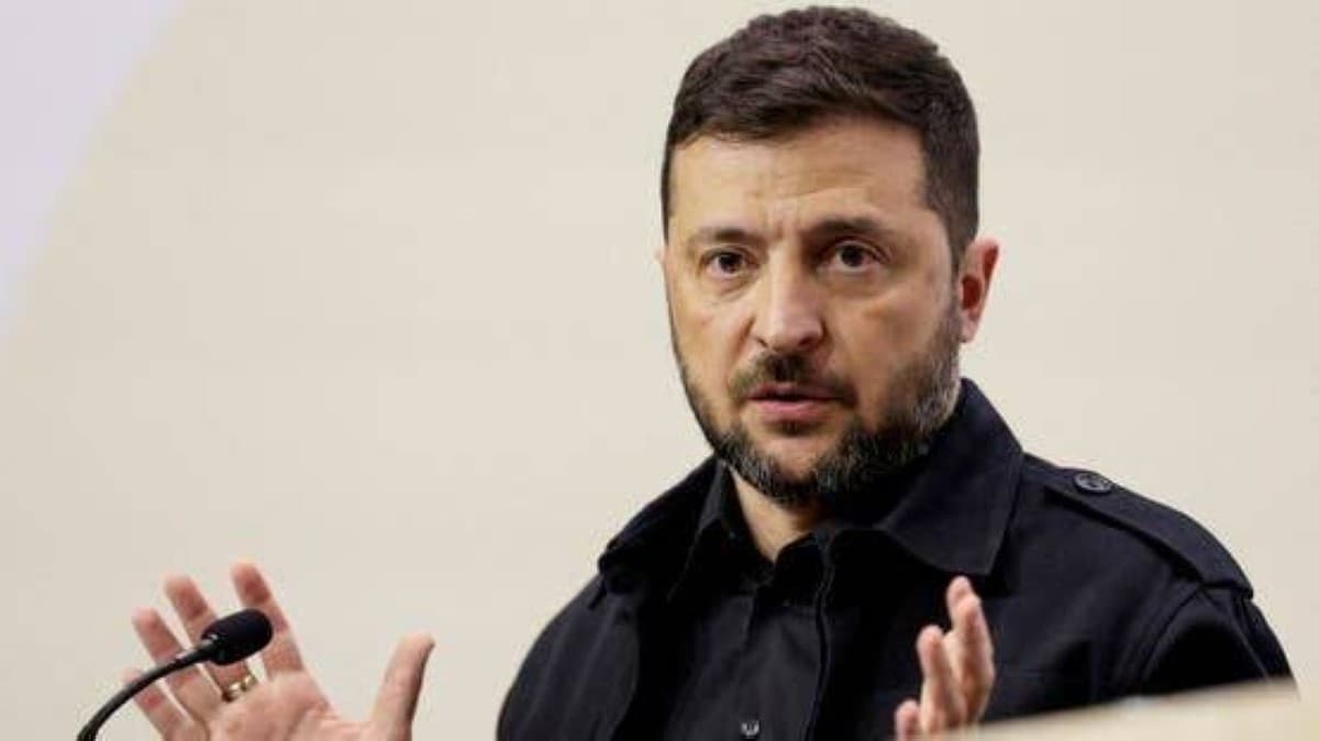 Zelensky Blames US on Missile Deliveries