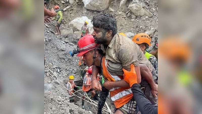 Nepal rescue of two workers after 9 days