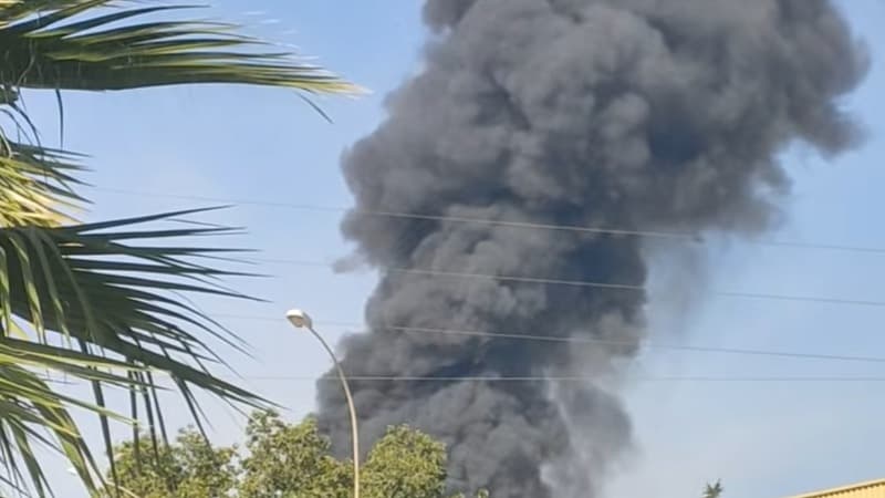 Said Palace reports large boat factory fire