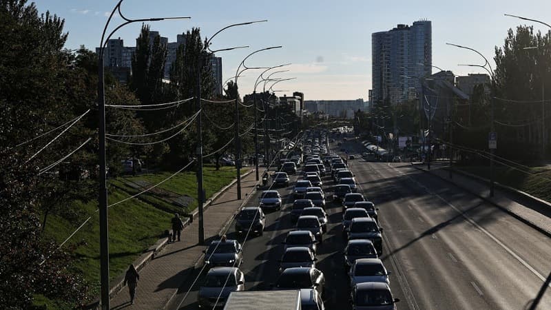 Russia strikes Zaporozhye bridge