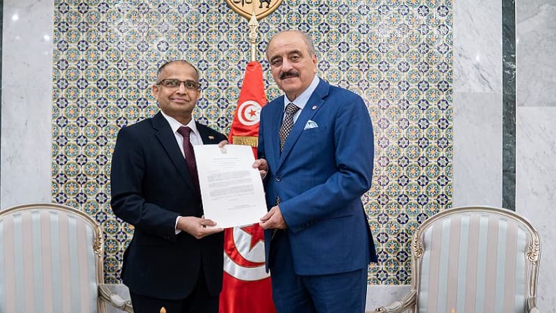Foreign Minister greets Sri Lanka's new Tunisian ambassador