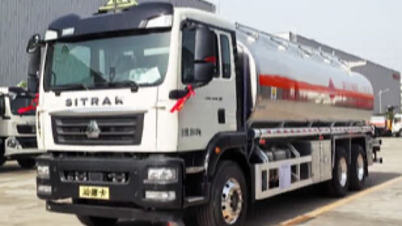 Oil University to issue strike warning