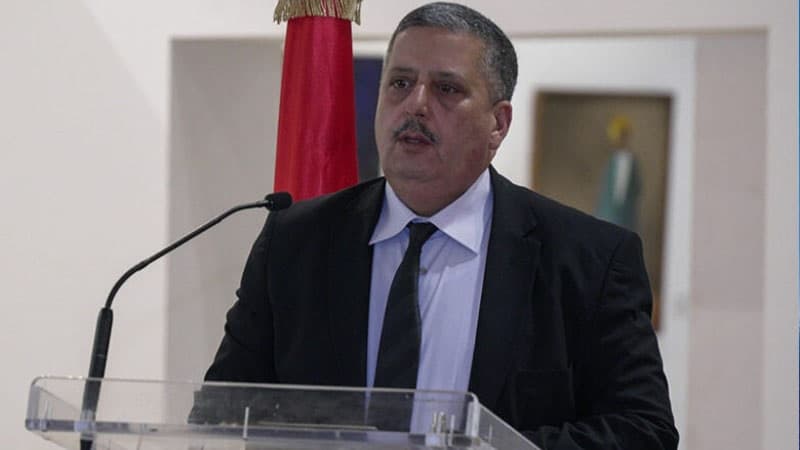 Education Minister outlines new initiatives for standards