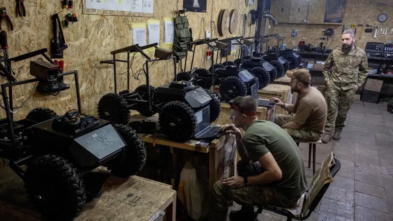 Ukraine develops soldierless military