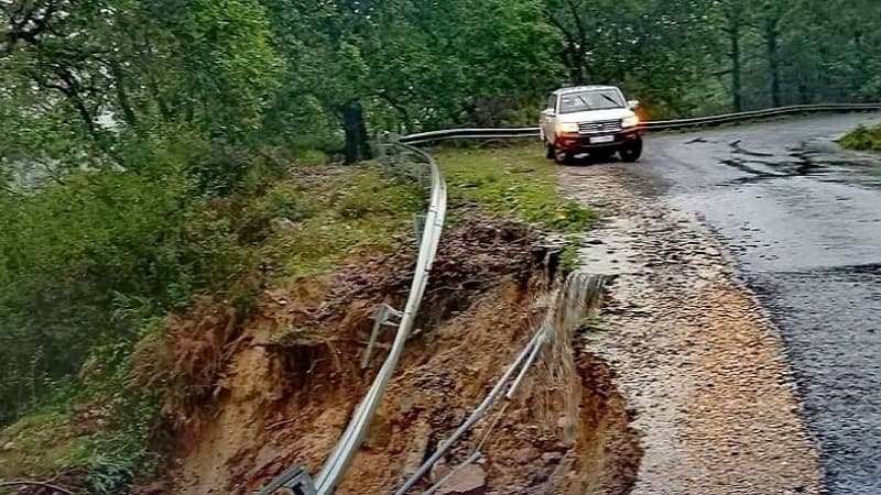 Jendouba landslides disrupt Road 17
