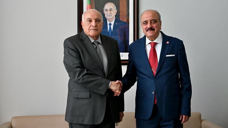 وزير الخارجية يلتقي بنظيره الجزائري في نيويورك