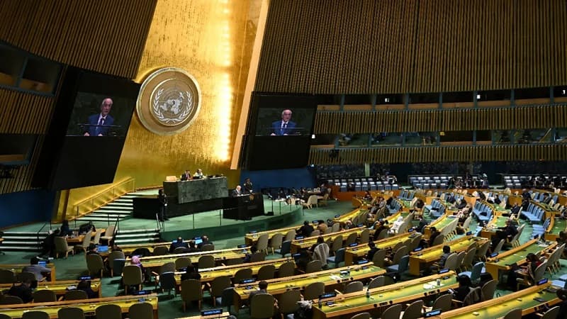 Eighty nations call to reopen Hormuz