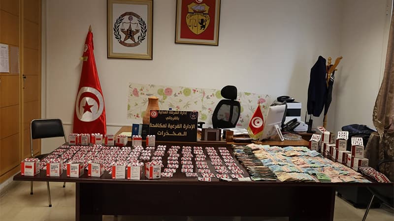 القرجاني يضبط 26 ألف قرص ليريكا ويوقف شبكة مخدرات
