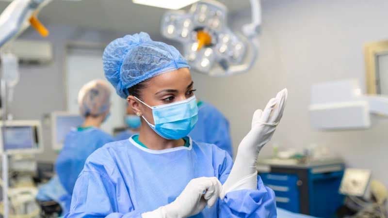 برلمان الصحة يطالب بقوانين جديدة للجراحات التجميلية