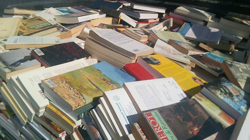 Teacher's family donates library to Tafrouka Institute