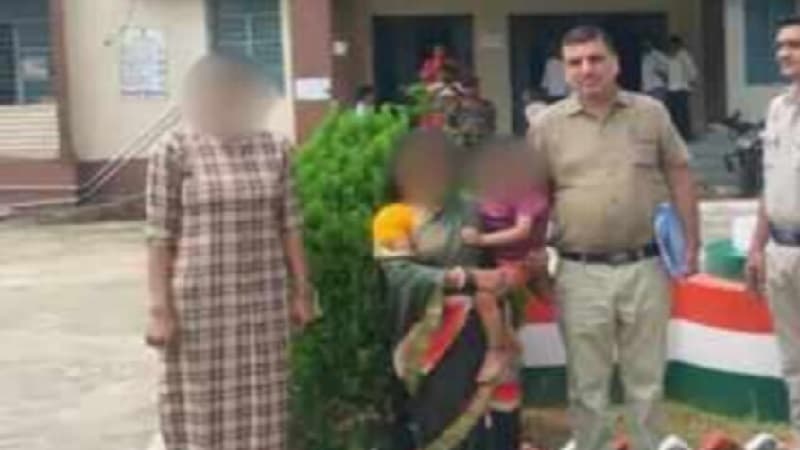 India mother of six kidnaps boy