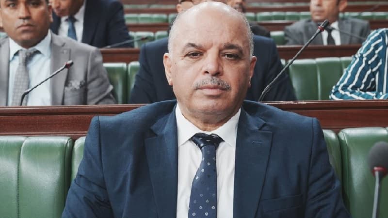 Transport Minister assigns railway workers for a year
