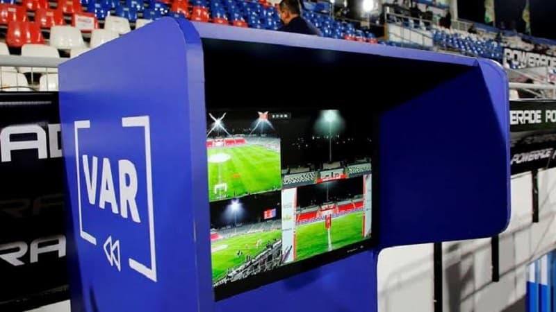 الكاف يطبق الفار في مجموعات دوري الأبطال