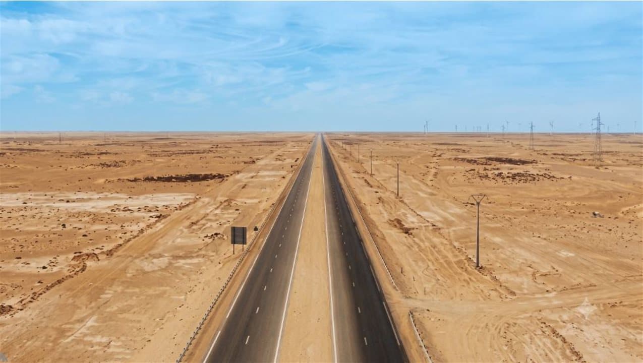 ترامب يقطع 1055 كم في دولة عربية