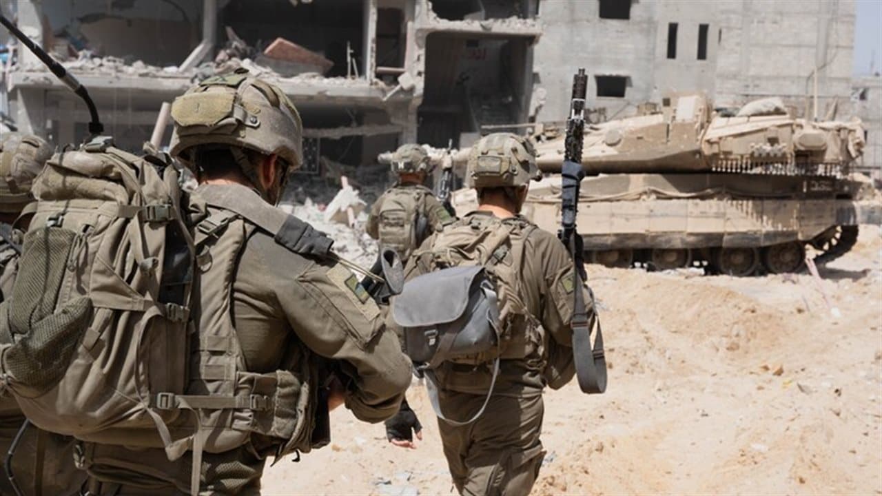 South tensions escalate with advance and explosions