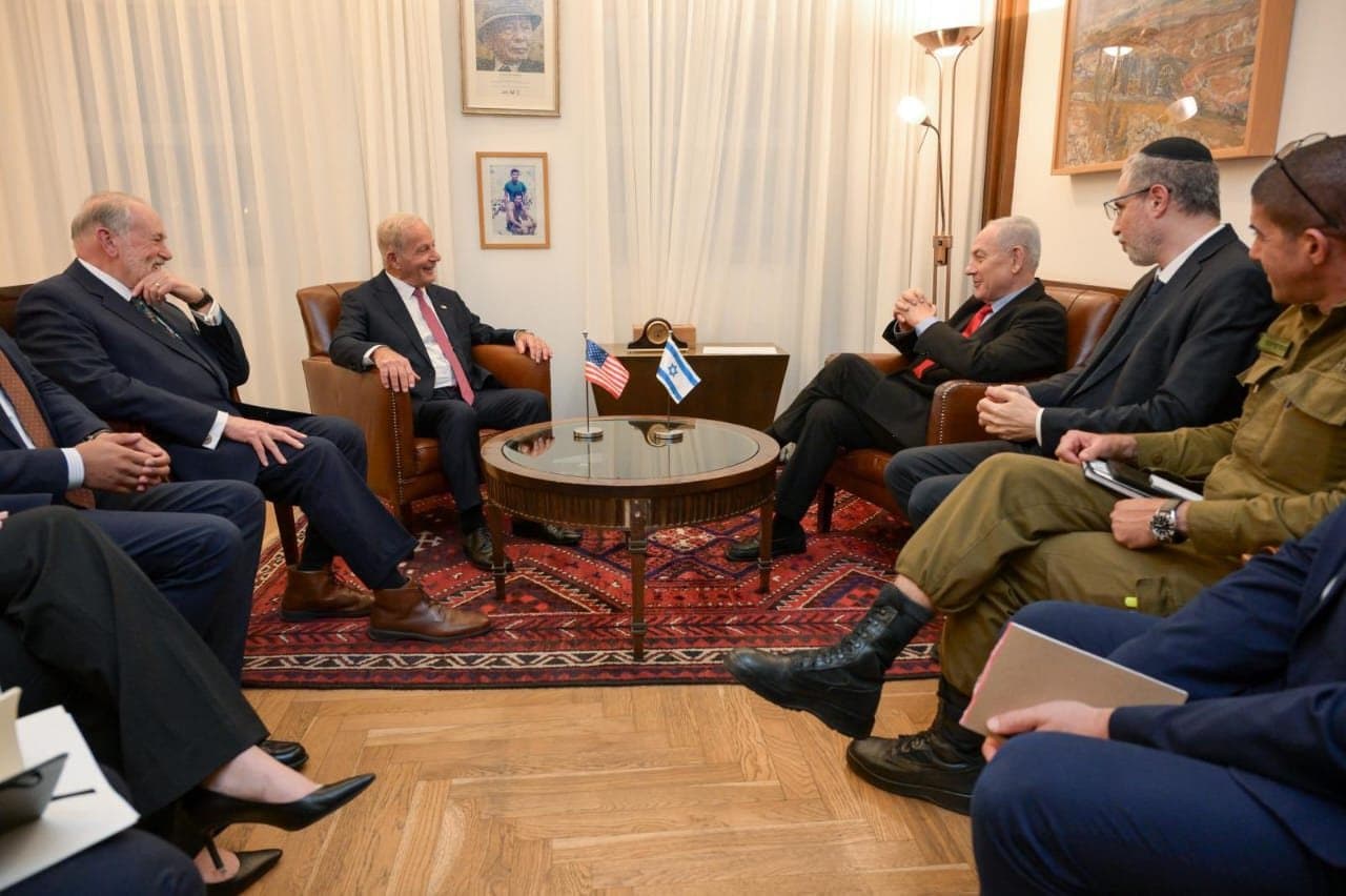 Israeli PM Discusses Lebanon Talks