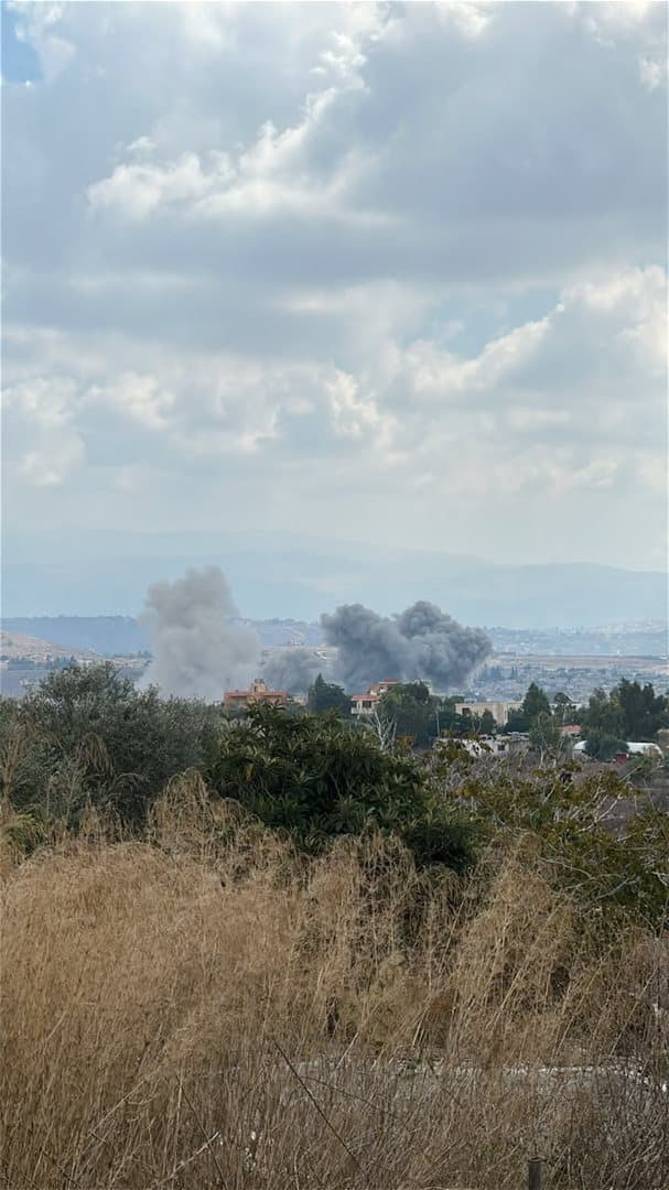 Israel reports Hezbollah bomb