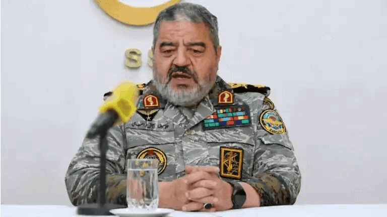 ساعات المسؤولين الإيرانيين تتعرض لثغرة أمنية